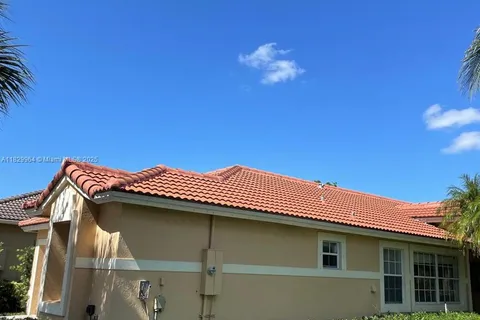 4136 Sapphire Ter, Weston FL 33331
