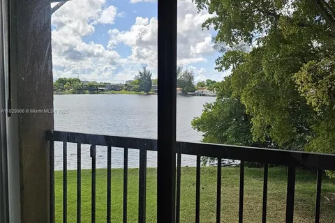 6685 W 26th Ct # 8, Hialeah FL 33016