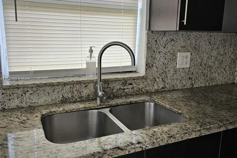 6685 W 26th Ct # 8, Hialeah FL 33016