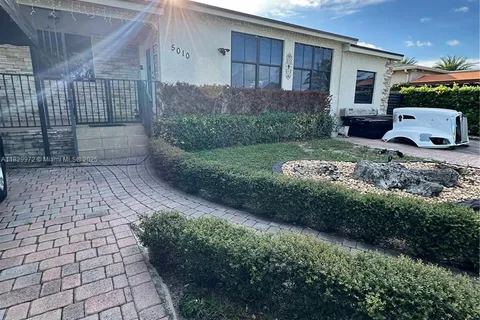 5010 E 1st Ave # 5010, Hialeah FL 33013