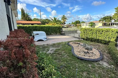 5010 E 1st Ave # 5010, Hialeah FL 33013
