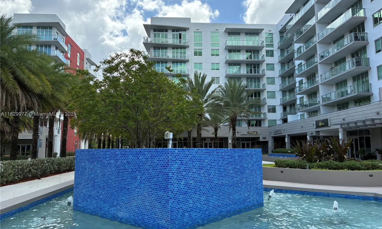 7661 NW 107th Ave # 202, Doral FL 33178