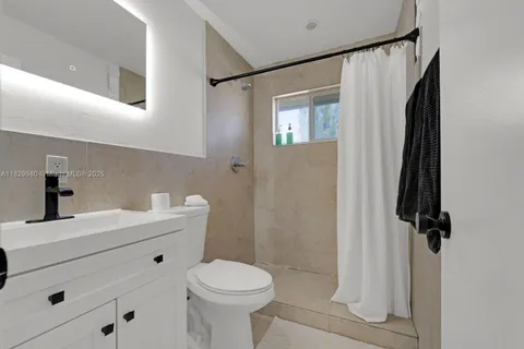 2125 NE 14th Ave # 3, Wilton Manors FL 33305