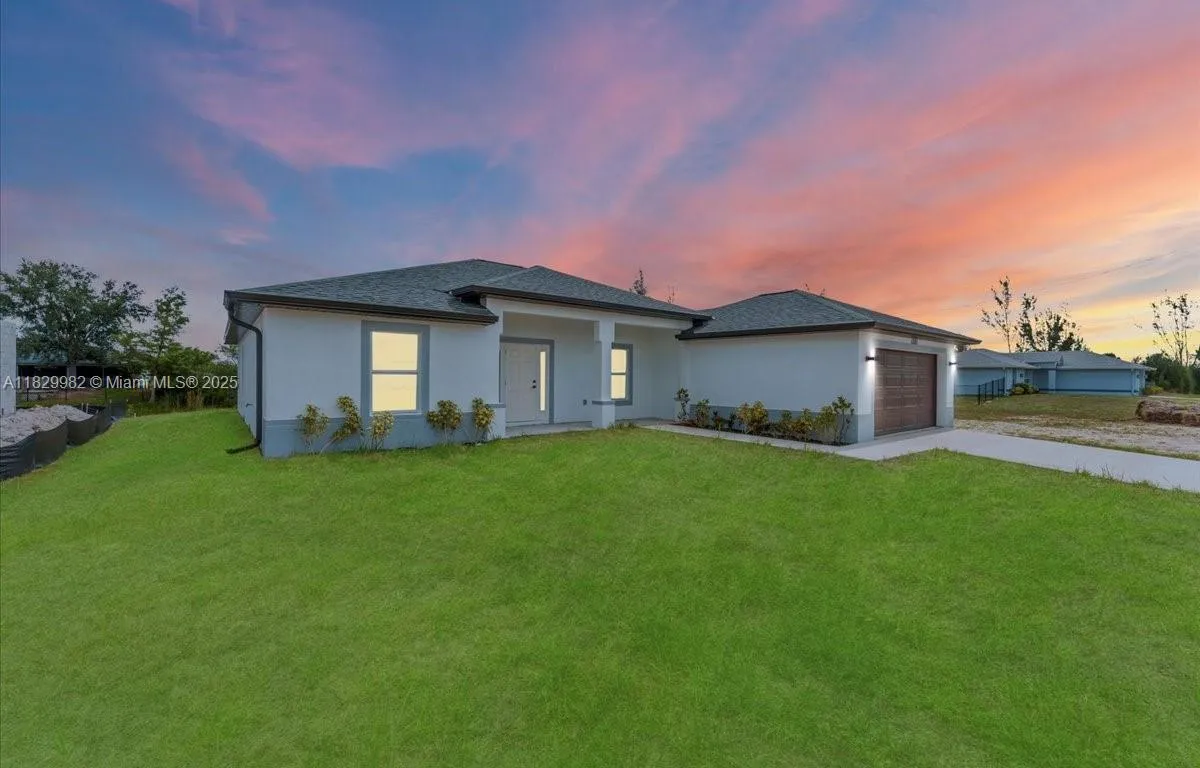 1301 NE 36th LN, Cape Coral FL 33909