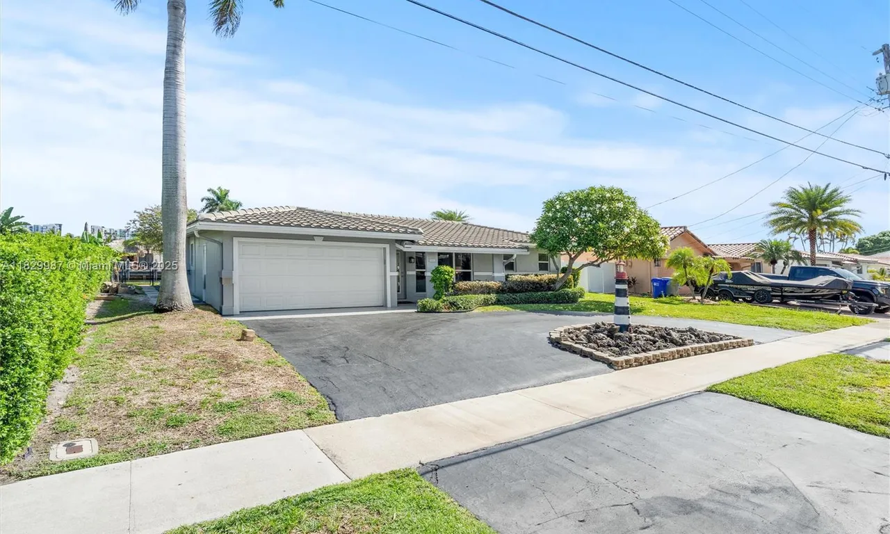 321 SE 4th St, Pompano Beach FL 33060