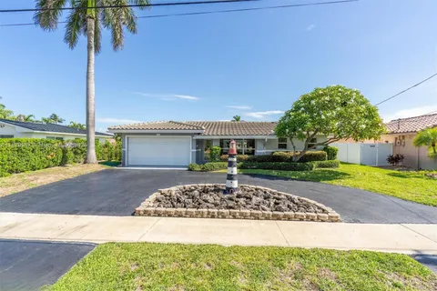 321 SE 4th St, Pompano Beach FL 33060