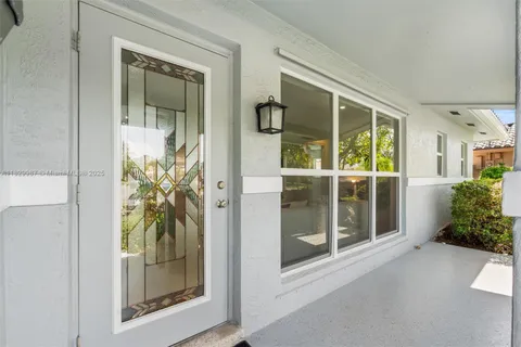 321 SE 4th St, Pompano Beach FL 33060