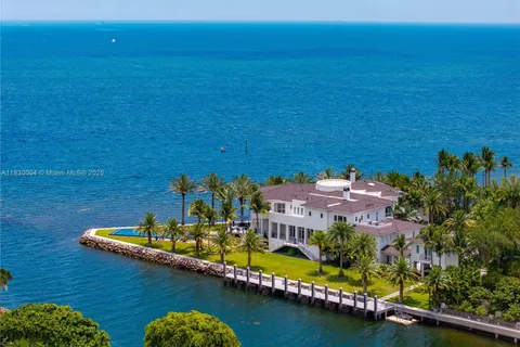 41 Arvida Pkwy, Coral Gables FL 33156