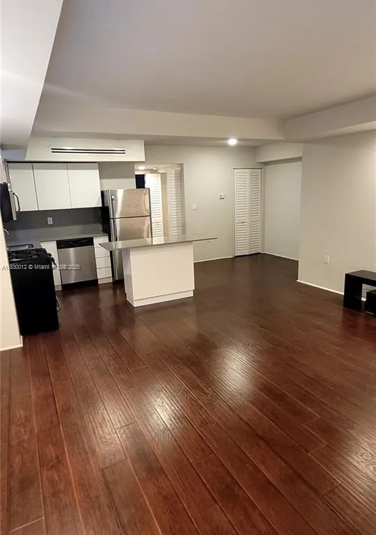 7333 Dickens Ave # 2, Miami Beach FL 33141