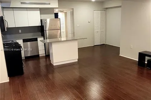 7333 Dickens Ave # 2, Miami Beach FL 33141