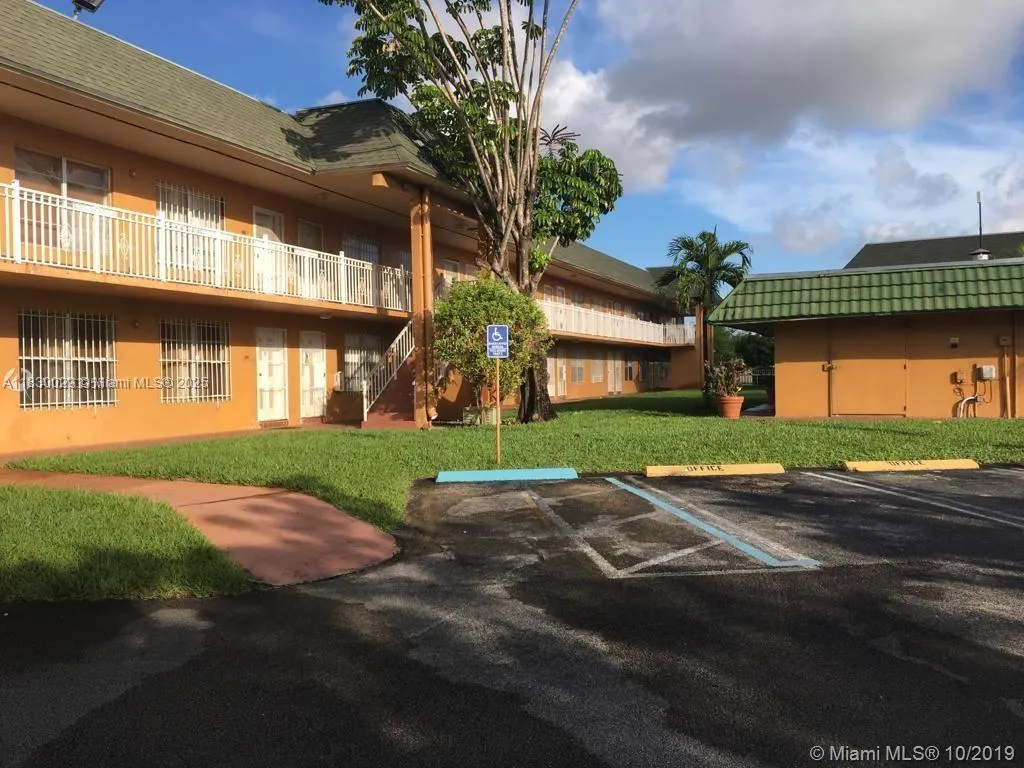 291 NW 177th St # 117, Miami Gardens FL 33169