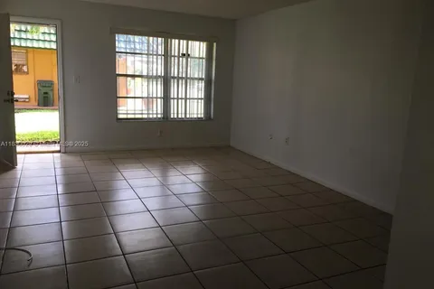 291 NW 177th St # 117, Miami Gardens FL 33169