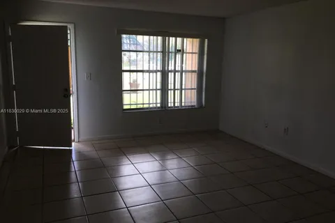 291 NW 177th St # 117, Miami Gardens FL 33169