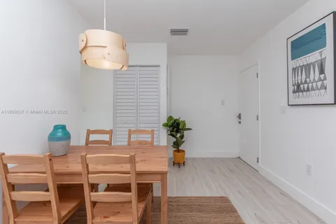 6509 NE 5th Ave, Miami FL 33138