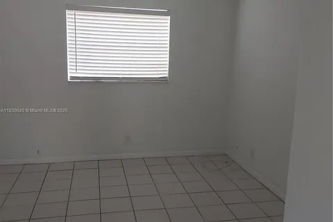 241 SE 9th Ave # 103, Pompano Beach FL 33060