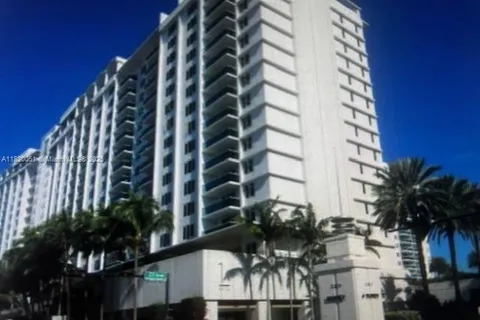 2301 Collins Ave # 1631, Miami Beach FL 33139