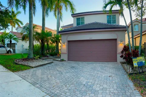 1587 Winterberry Ln, Weston FL 33327