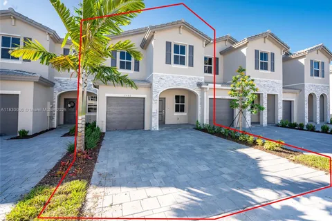 2680 SE 10th St # 2680, Homestead FL 33035