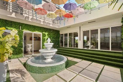 13815 SW 38th St, Miami FL 33175