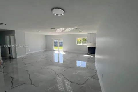 3300 SW 127th Ave, Miami FL 33175