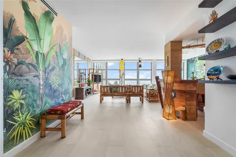 5055 Collins Ave # 5G, Miami Beach FL 33140