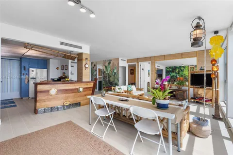 5055 Collins Ave # 5G, Miami Beach FL 33140