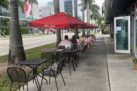 2923 Biscayne Blvd, Miami FL 33137