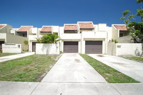 1733 NW 56th Ave # 13, Lauderhill FL 33313