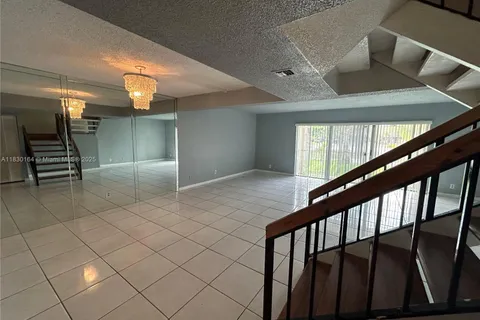 1733 NW 56th Ave # 13, Lauderhill FL 33313
