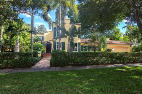 6925 Camarin St, Coral Gables FL 33146