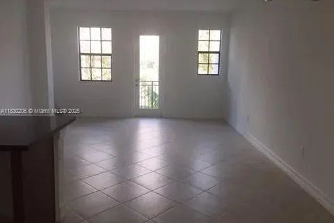11332 SW 15th St, Pembroke Pines FL 33025