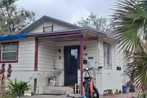 416 Harrison St, Other City - In The State Of Florida FL 32043