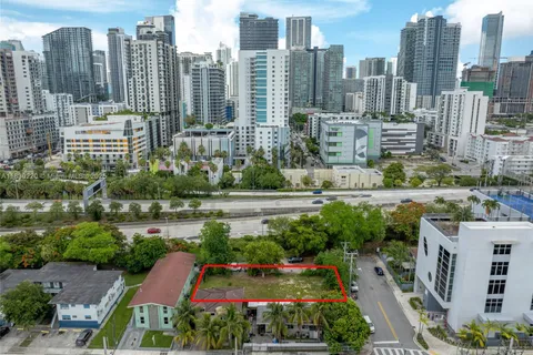 367 SW 11th St, Miami FL 33130