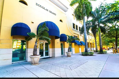 50 Menores Ave # 832, Coral Gables FL 33134