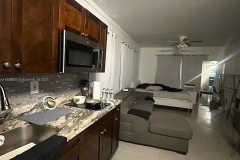 1631 NW 3rd St, Miami FL 33125
