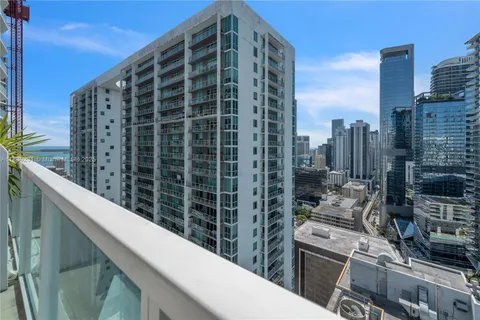 41 SE 5th St # 2004, Miami FL 33131