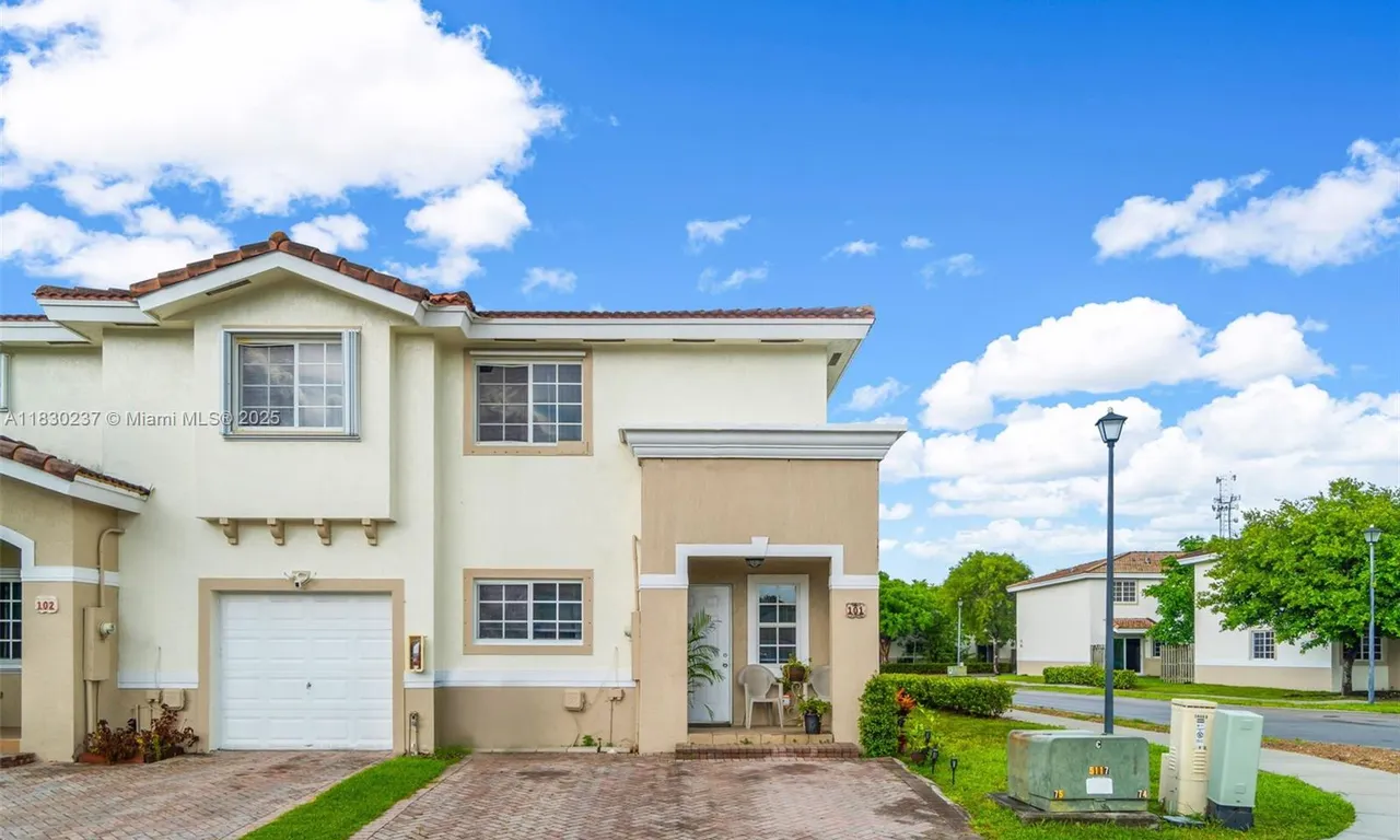14062 SW 260th St # 101, Homestead FL 33032
