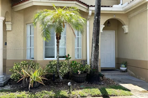 8301 NW 107th Ct # 22, Doral FL 33178