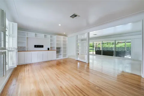 431 Gerona Ave, Coral Gables FL 33146