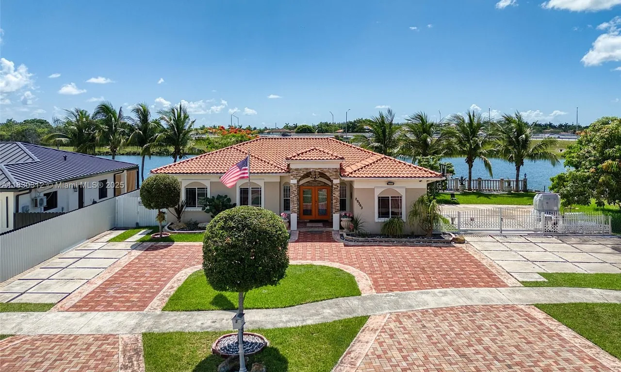 29363 SW 142nd Ave, Homestead FL 33033