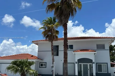 12923 SW 207th Ter, Miami FL 33177