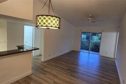10781 Cleary Blvd # 308, Plantation FL 33324