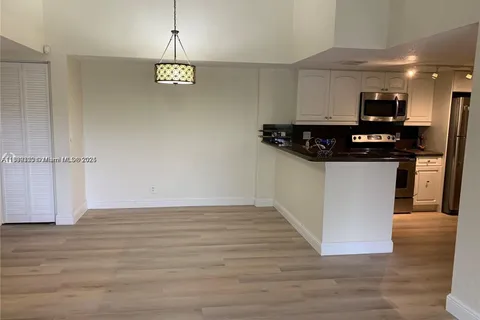 10781 Cleary Blvd # 308, Plantation FL 33324