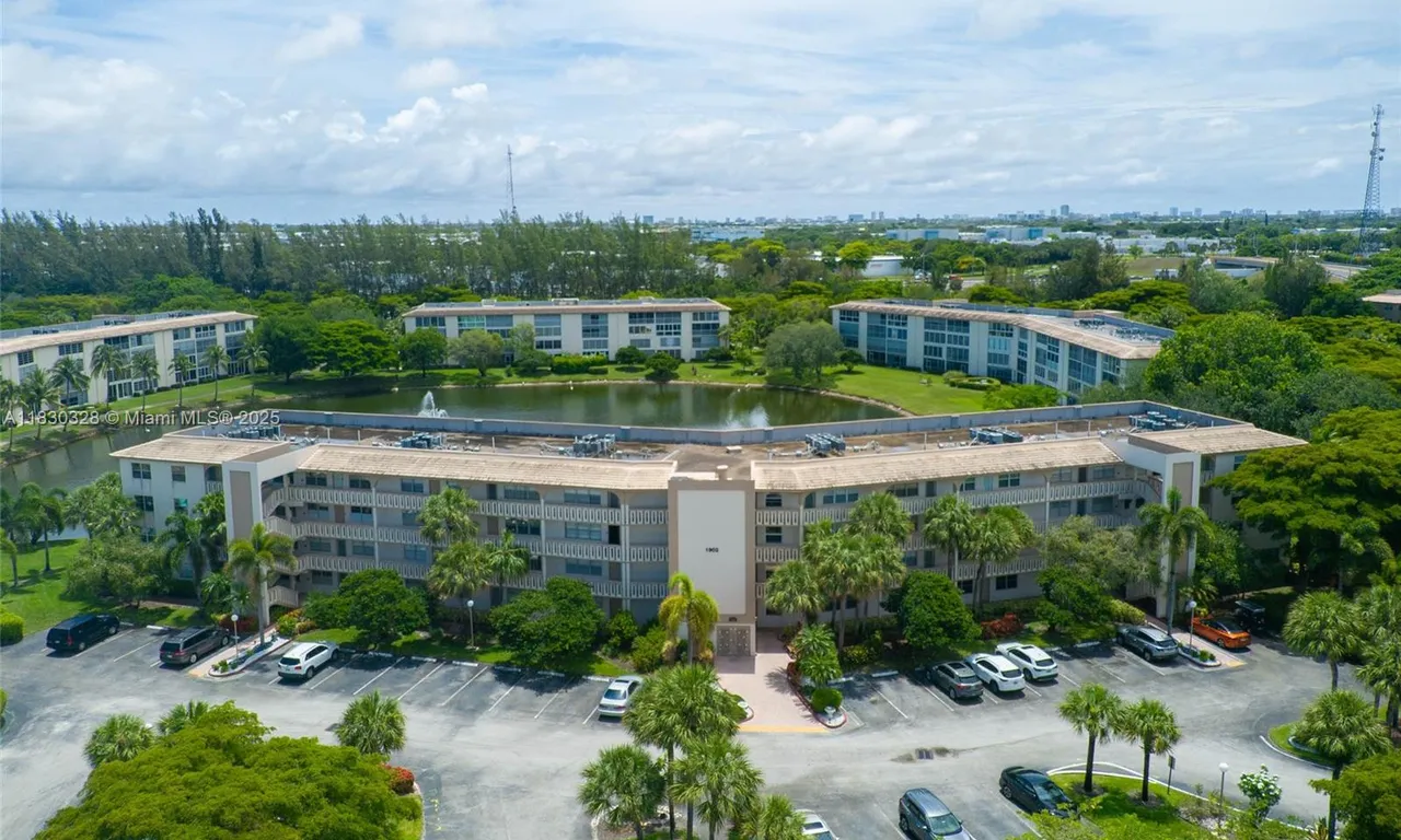 1902 Bermuda Cir # J4, Coconut Creek FL 33066