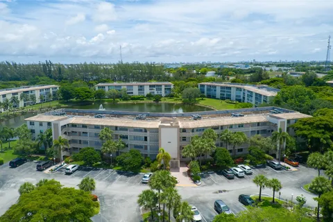 1902 Bermuda Cir # J4, Coconut Creek FL 33066