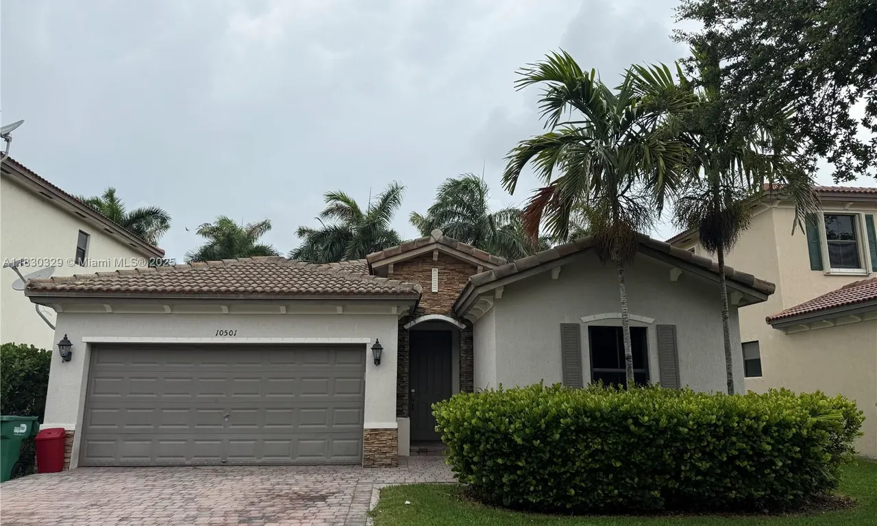 10501 SW 224th Ter, Cutler Bay FL 33190