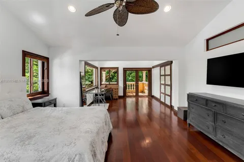 11401 SW 69th Ave, Pinecrest FL 33156