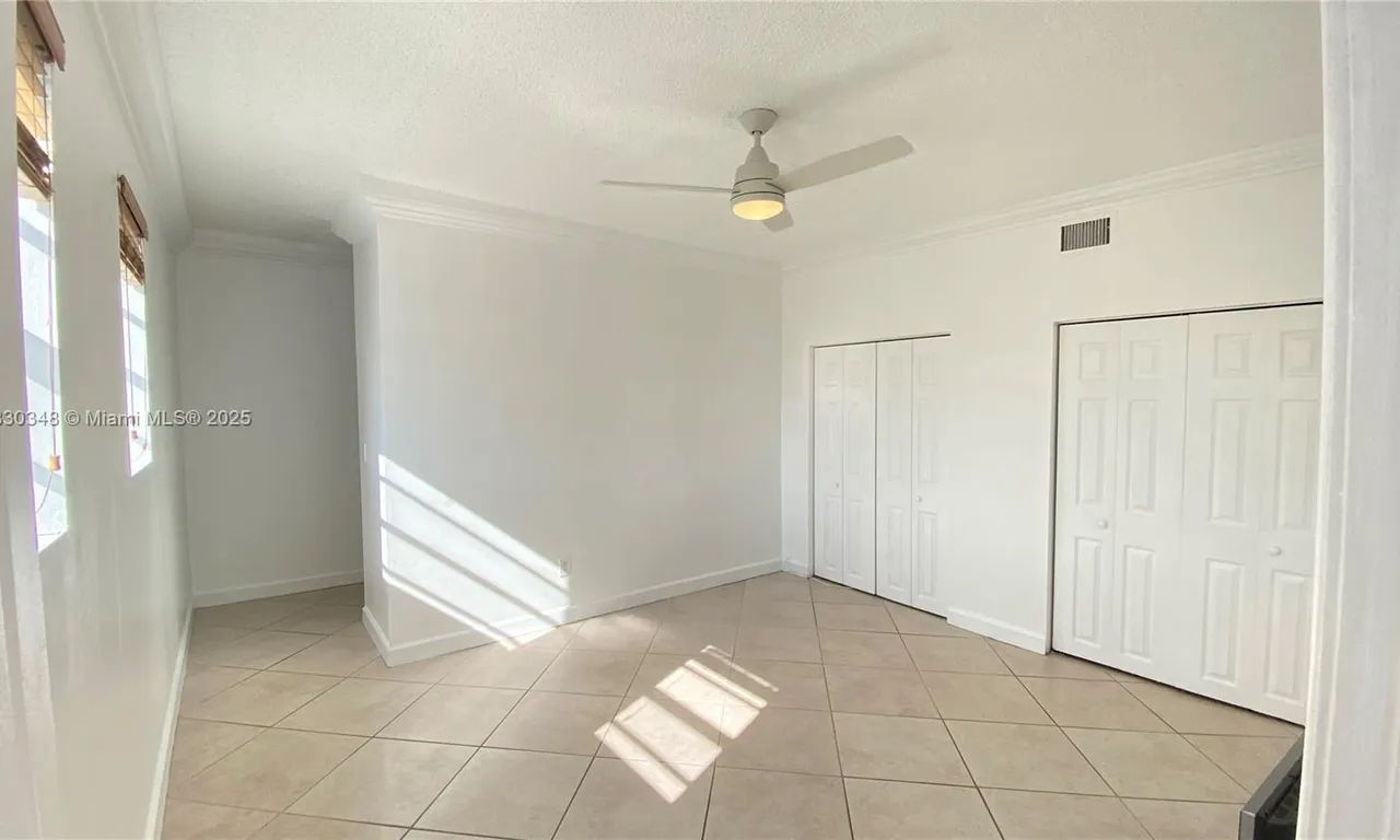 1559 Michigan Ave # 305, Miami Beach FL 33139