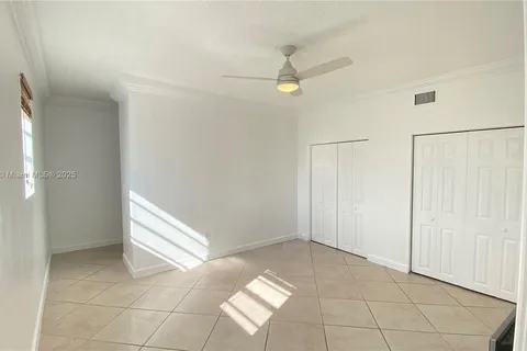 1559 Michigan Ave # 305, Miami Beach FL 33139