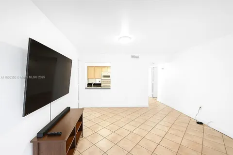 1250 Lincoln Rd # 203, Miami Beach FL 33139